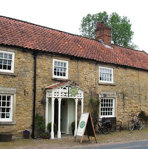 The Coxwold Tearooms And Bed & Breakfast Γιορκ Exterior photo