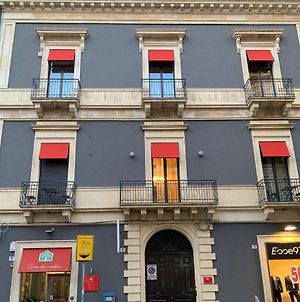 Corte Dei Medici - Palace Ξενοδοχείο Κατάνια Exterior photo