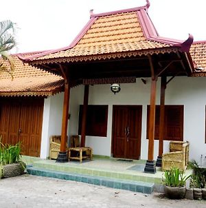 Limasan Wongso Διαμέρισμα Γιογκιακάρτα Exterior photo
