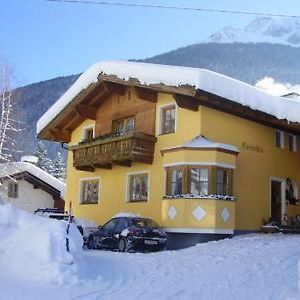 Haus Carinthia Διαμέρισμα Pettneu am Arlberg Exterior photo