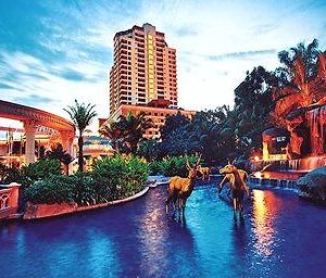 Resort Suites At Sunway Lagoon Resort Petaling Jaya Exterior photo