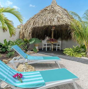 Cozy Apartment In Jan Thiel Curacao With Beach Nearby Exterior photo