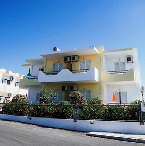 Yiannis Apartments Μαστιχάρι Exterior photo