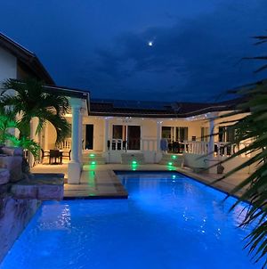 Boutique Hotel Swiss Paradise Aruba Villas And Suites Παλμ Μπιτς Exterior photo