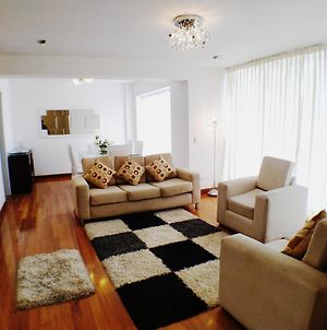 Beautiful Apartment Financial Zone-Fully Furnished Λίμα Exterior photo