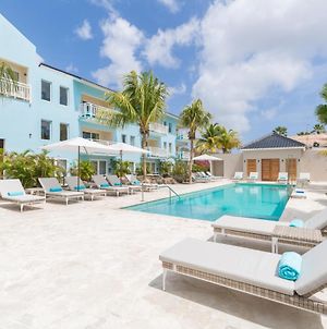 Dolphin Suites & Wellness Curacao Βίλλεμσταντ Exterior photo