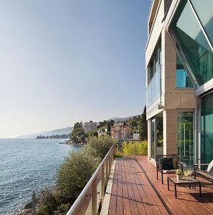Villa Arentz Residence - Front Sea Apartments Οπατία Exterior photo