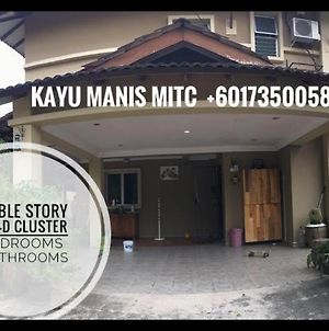 Kayu Manis Homestay - Mitc Malacca Exterior photo