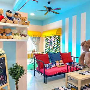 Manhattan Teddy Bear Suite By Nest Home At Austin Heights Τζόχορ Μπάχρου Exterior photo