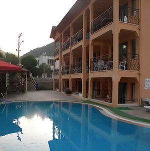 Sun Village Apartments İcmeler Exterior photo
