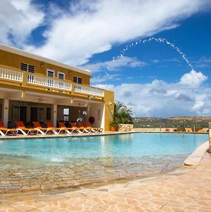 Hillside Resort Bonaire Κράλεντικ Exterior photo