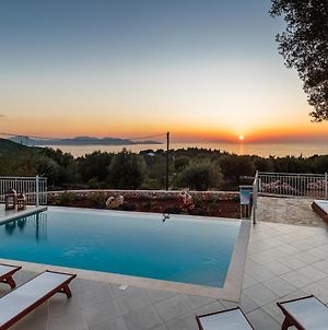 Fiscardo Luxury Stone Villa Alex ,With Sunset View! Φισκάρδο Exterior photo