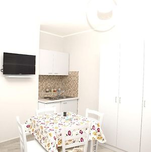 One Bedroom Appartement With Wifi At Napoli Exterior photo
