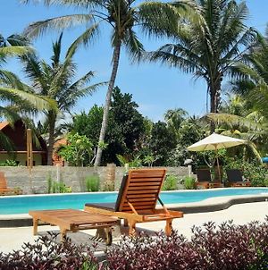 Crystal Bay Villa & Residence Nusa Penida Exterior photo