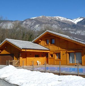 Chalet Aux 3 Biches Bed and Breakfast Mieussy Exterior photo