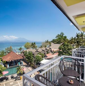 The Tanis Beach Resort Nusa Lembongan Exterior photo