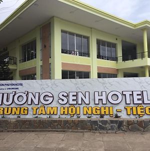 Khach San Huong Sen Phu Yen Ξενοδοχείο Tuy Hoa Exterior photo