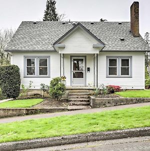 Central Eugene House With Updated Interior And Yard! Exterior photo