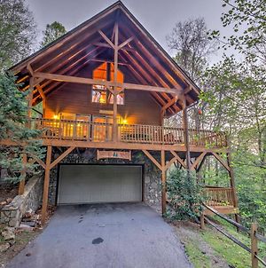 Spacious Maggie Valley Cabin With Hot Tub And Mtn View Exterior photo