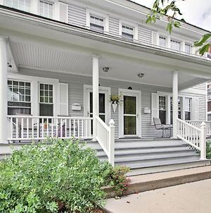 Spacious Rutland Townhome With Fire Pit- Walk To Town Exterior photo