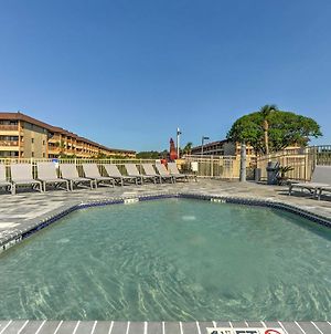 Hilton Head Condo With On-Site Pool, Bars And Bikes! Hilton Head Island Exterior photo