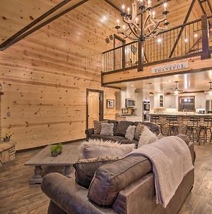 Large Upscale Cabin Hot Tub, Fire Pit, Pool Table Βίλα Stephens Gap Exterior photo