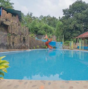 Reddoorz Resort Syariah @ Batu Apung Purwakarta Exterior photo