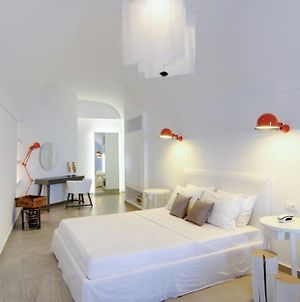 Santorini Secret Suites & Spa Οία Exterior photo