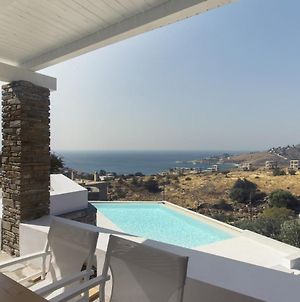 Modern Apartment With A Sea View And Swimming Pool In Κούνδουρος Exterior photo