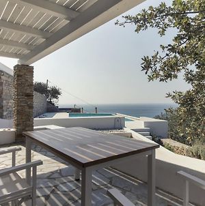 Apartment With A Sea View And Swimming Pool, In The Area Of Koundouros Ioulis Exterior photo