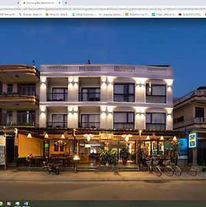 Backhome Hostel & Bar Χόι Αν Exterior photo