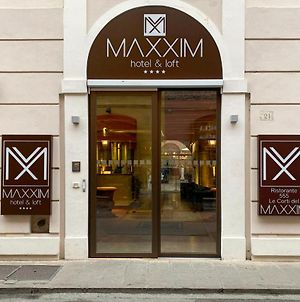 Maxxim Hotel Φεράρα Exterior photo