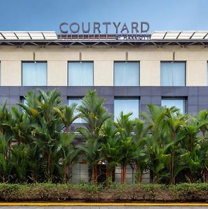 Courtyard By Marriott Kochi Airport Ξενοδοχείο Nedumbassery Exterior photo