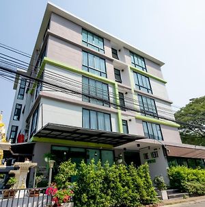 The Vert Apartment Μπανγκόκ Exterior photo