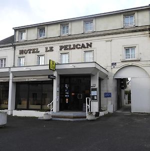 Logis Le Pelican Hotel Restaurant Vernantes Exterior photo