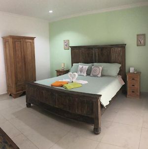 Aruba'S Bakval Suites Exterior photo