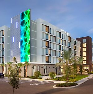 Springhill Suites By Marriott Orlando At Millenia Exterior photo