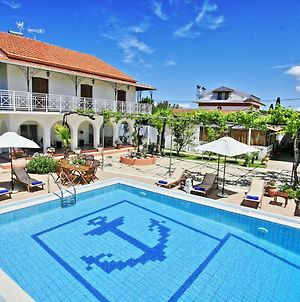 Villa Paradiso: Near Beach, Superb Pool And Garden Αστρακερή Exterior photo