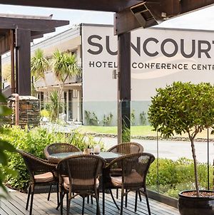 Suncourt Hotel & Conference Centre Τούπο Exterior photo