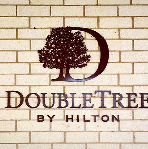 Doubletree By Hilton Columbus/Worthington Ξενοδοχείο Exterior photo