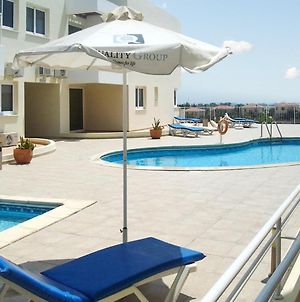 2 Bedrooms Appartement With Sea View Shared Pool And Enclosed Garden At Larnaca 2 Km Away From The Beach Βορόκλινη Exterior photo
