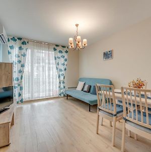 Bright And Newly Refurbished Apartment Near Center Σόφια Exterior photo