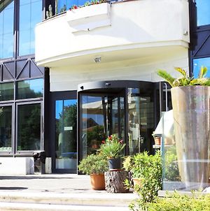 Hotel Ombra Ριτσόνε Exterior photo