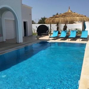 4 Bedrooms Villa At Aghir 300 M Away From The Beach With Private Pool Jacuzzi And Furnished Terrace Exterior photo