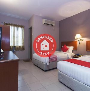 Oyo 484 Comfort Hotel Kapar Κλάνγκ Exterior photo