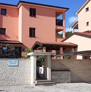 Apartments Marina-Mare Πόρετς Exterior photo