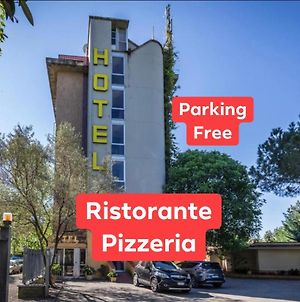 Hotel Real Ristorante E Pizzeria Parking Free !!! Φλωρεντία Exterior photo