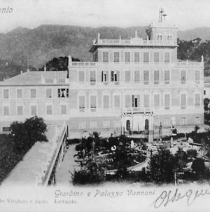 Hotel Palazzo Vannoni Λεβάντο Exterior photo